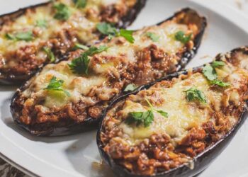 Berenjenas rellenas de atún, la receta más sabrosa y fácil de hacer