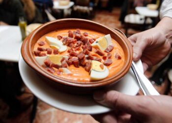 Receta de salmorejo cordobés casero, fácil y rápido para que te quede de diez