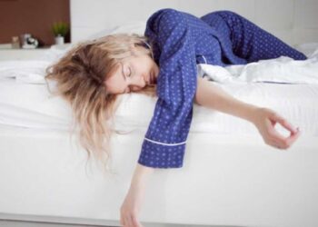 Cómo quitar la resaca de forma rápida, evita los síntomas tan molestos