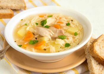 Sopa de fideos, receta fácil y rápida para entrar en calor