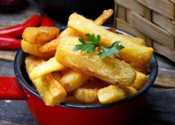 Yuca frita, receta con truco para que te quede perfecta