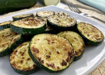 Calabacín a la plancha. Receta fácil con la que siempre te quedará perfecto