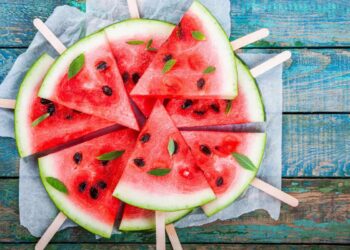 ¿La sandía engorda? Calorías y propiedades de una de las frutas del verano