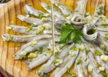 Boquerones en vinagre. La receta con la que triunfarás para un aperitivo perfecto