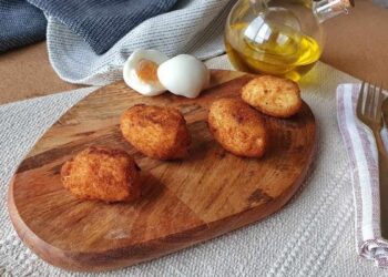 Cómo hacer salsa bechamel para croquetas caseras, fácil y rápido para que queden cremosas