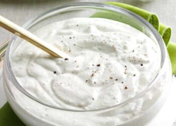 Salsa de queso cabrales. Receta ideal para acompañar carnes o pastas