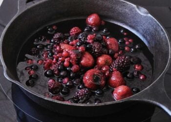 Salsa de frutos rojos. Receta fácil y rápida para acompañar carnes y pescados