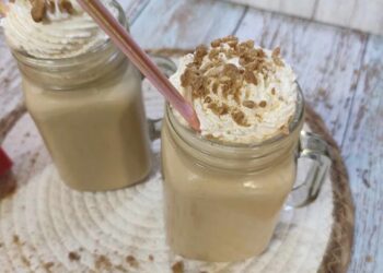 Batido de galletas Lotus para endulzar el día y darte un capricho