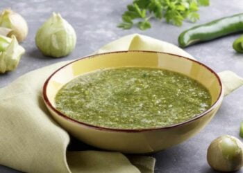 Salsa verde Mexicana, receta con mucho sabor para acompañar tus tacos