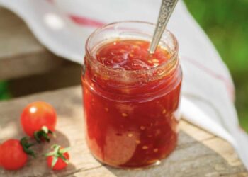 Mermelada de tomate casera con solo tres ingredientes