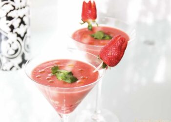 Gazpacho de fresas, la mejor receta para disfrutar de un plato afrutado y refrescante