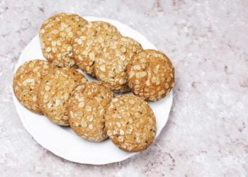 Galletas de avena, receta fácil y rápida para un snack saludable