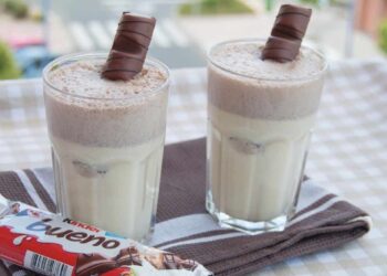 Cómo hacer un batido de Kinder Bueno. Receta fácil y rápida para los más golosos