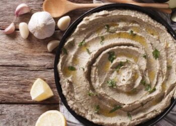 Baba ganoush o paté de berenjena, la receta libanesa fácil y rápida