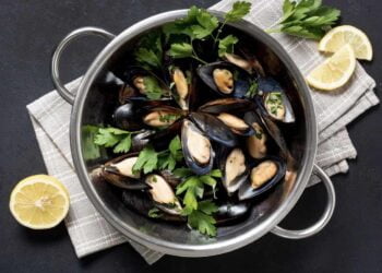 Cómo hacer mejillones al vapor de forma fácil para que te queden perfectos