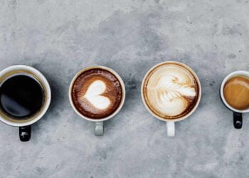 Cómo hacer café sin cafetera y sigue disfrutando de todo su sabor