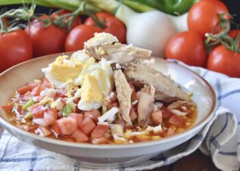 Pipirrana, la ensalada tradicional de Jaén súper refrescante y veraniega