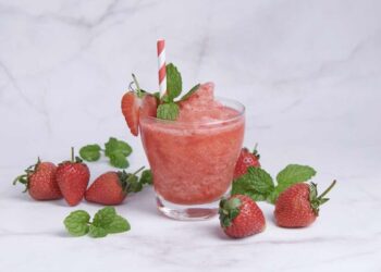 Granizado de fresa, la bebida refrescante que te ayudará a combatir el calor