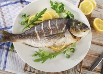 Dorada en freidora de aire o airfryer, receta exprés para un plato saludable en 15 minutos