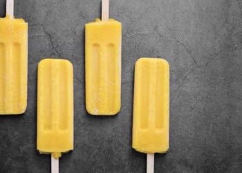 Polos de mango saludables, fáciles y súper refrescantes
