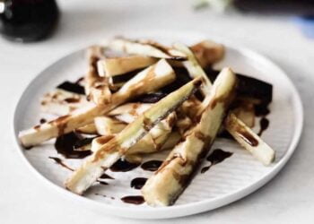 Berenjenas fritas en freidora de aire, receta con miel de caña