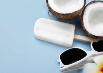 Polos de coco caseros, el helado con sabor a verano que le encanta a todo el mundo