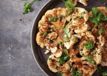 Coliflor en freidora de aire o airfryer, receta fácil y saludable