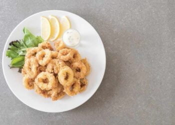 Calamares a la Romana congelados en airfryer o freidora de aire, súper crujientes y muy fáciles de hacer