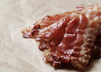 Bacon crujiente al microondas en tan solo 1 minuto