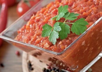 Cómo hacer tomate triturado en 1 hora, la receta más fácil para conservar