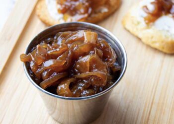 Mermelada de cebolla, receta perfecta para platos salados