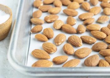 Cómo hacer almendras tostadas en el horno, ahora con menos aceite y en 15 minutos