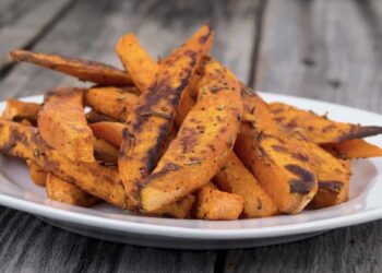 Chips de calabaza en freidora de aire, receta dulce o salada para una guarnición perfecta