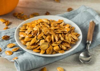 Semillas de calabaza al horno, un snack súper sabroso fácil y rápido de hacer
