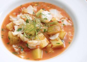 Guiso de bacalao con patatas, receta fácil y súper sabrosa