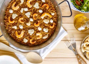 Cantidad de caldo para una fideuá perfecta, jugosa y en su punto