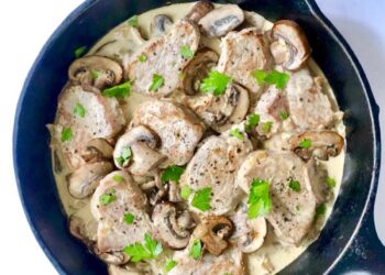 Solomillo de cerdo en salsa de champiñones, receta fácil y súper sabrosa