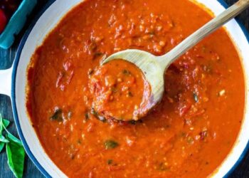 Salsa marinera, la receta clásica para mariscos y pescados