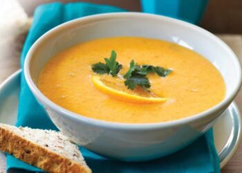 Crema de calabaza y naranja, receta fácil y rápida