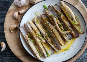 Navajas a la plancha, receta express para un entrante perfecto