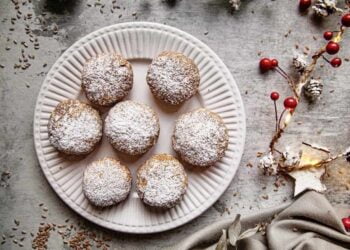 Polvorones de almendras caseros con 5 ingredientes