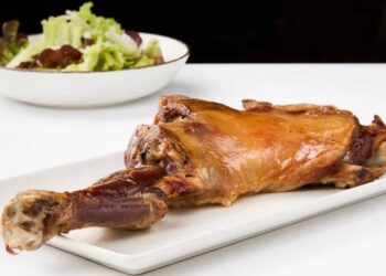 Lechazo al horno, receta jugosa y súper sabrosa