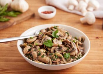 Champiñones al ajillo, receta fácil y súper sabrosa