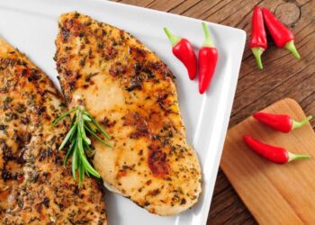 Pechugas de pollo a las finas hierbas en el horno, receta fácil y rápida para una comida súper sabrosa