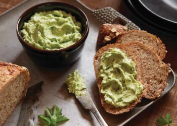 Paté de aguacate, receta con 4 ingredientes y en 5 minutos
