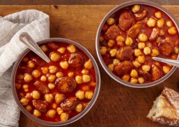 Garbanzos con chorizo, receta súper reconfortante para combatir el frío