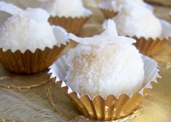 Bolitas de coco, receta al horno en 20 minutos