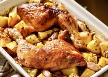 Cuartos de pollo al horno jugosos y crujientes receta fácil para toda la familia