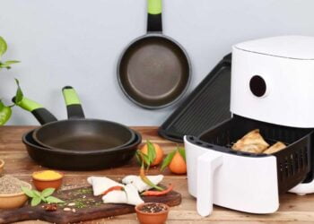Quita los malos olores de tu airfryer con este ingrediente que tienes en casa