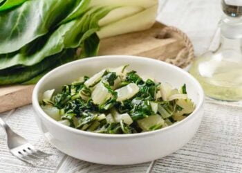 Cómo cocer acelgas, fácil y rápido para una gran variedad de recetas